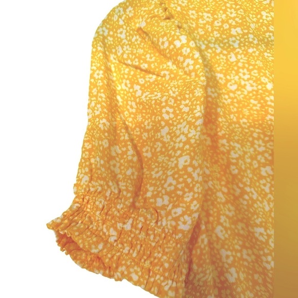 H&M Faux Vintage Yellow and White Short Sleeve Button Down Dress - Picture 3 of 6